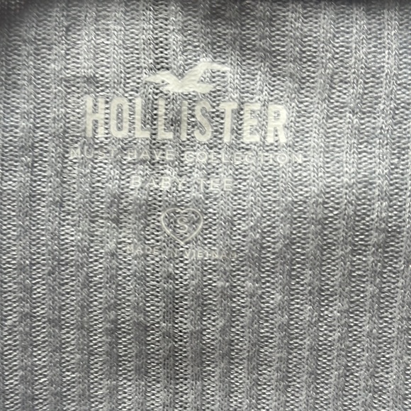 Hollister long sleeve shirt - Picture 3 of 5